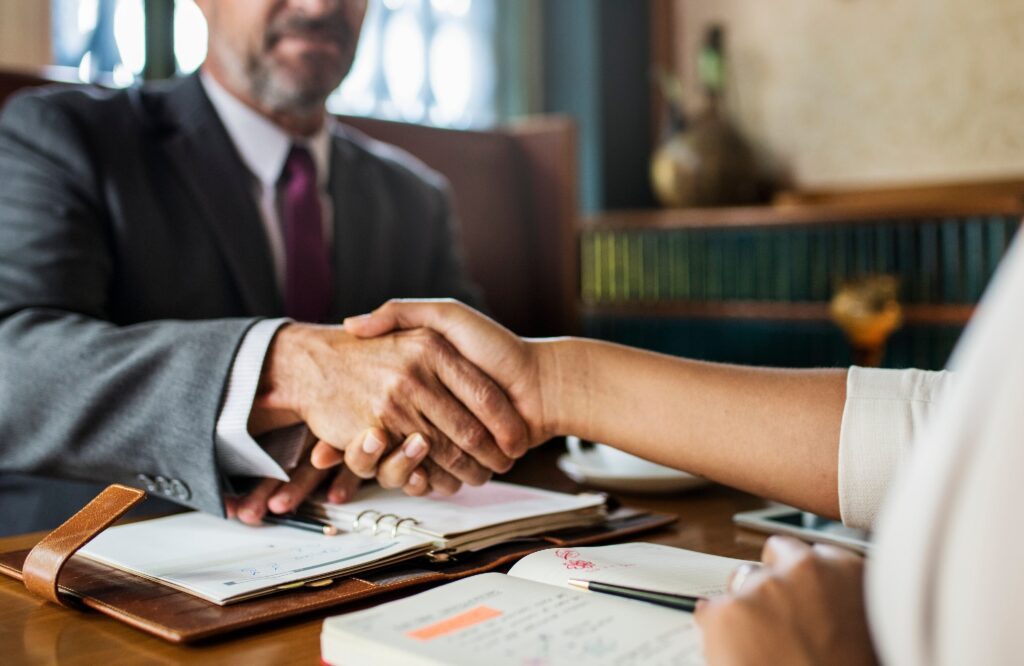 Como contratar um advogado previdenciário em Fortaleza?